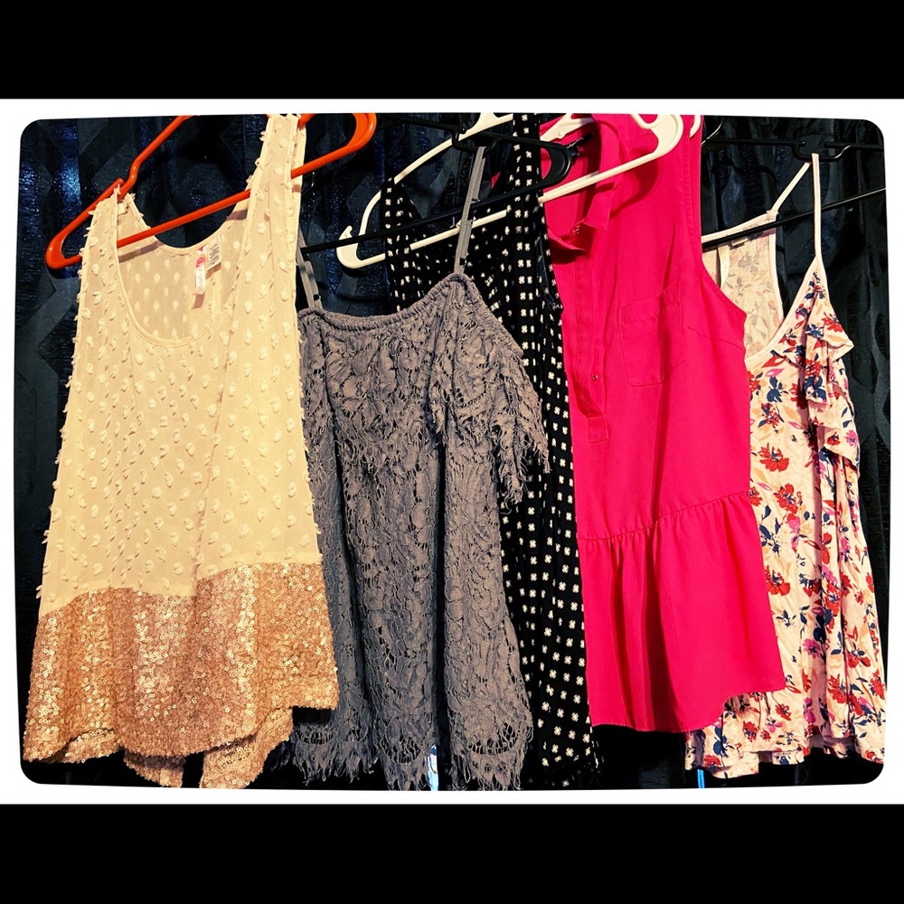 👚Size small BUNDLE👚